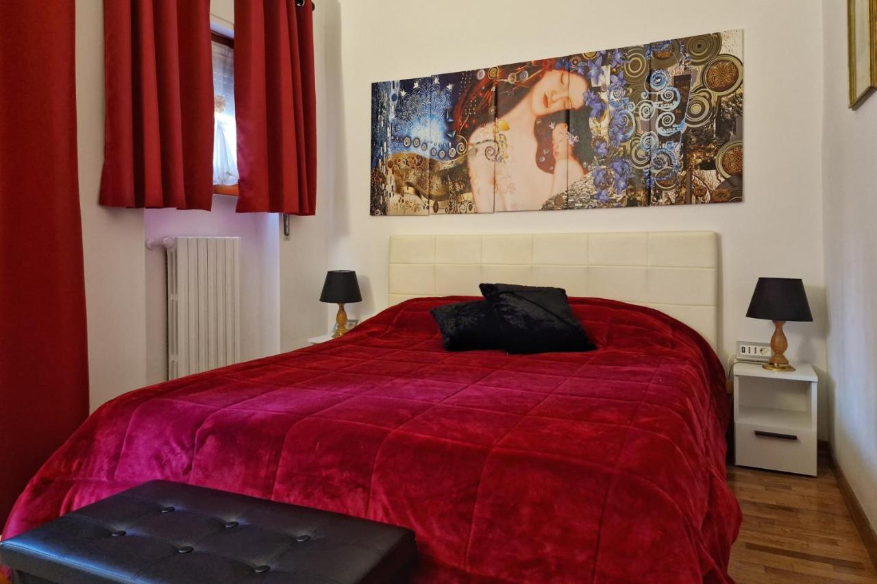 Arezzo Charming Apartment Екстериор снимка