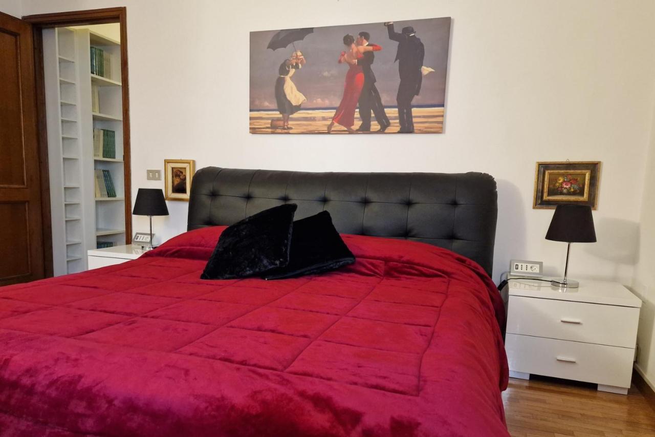 Arezzo Charming Apartment Екстериор снимка